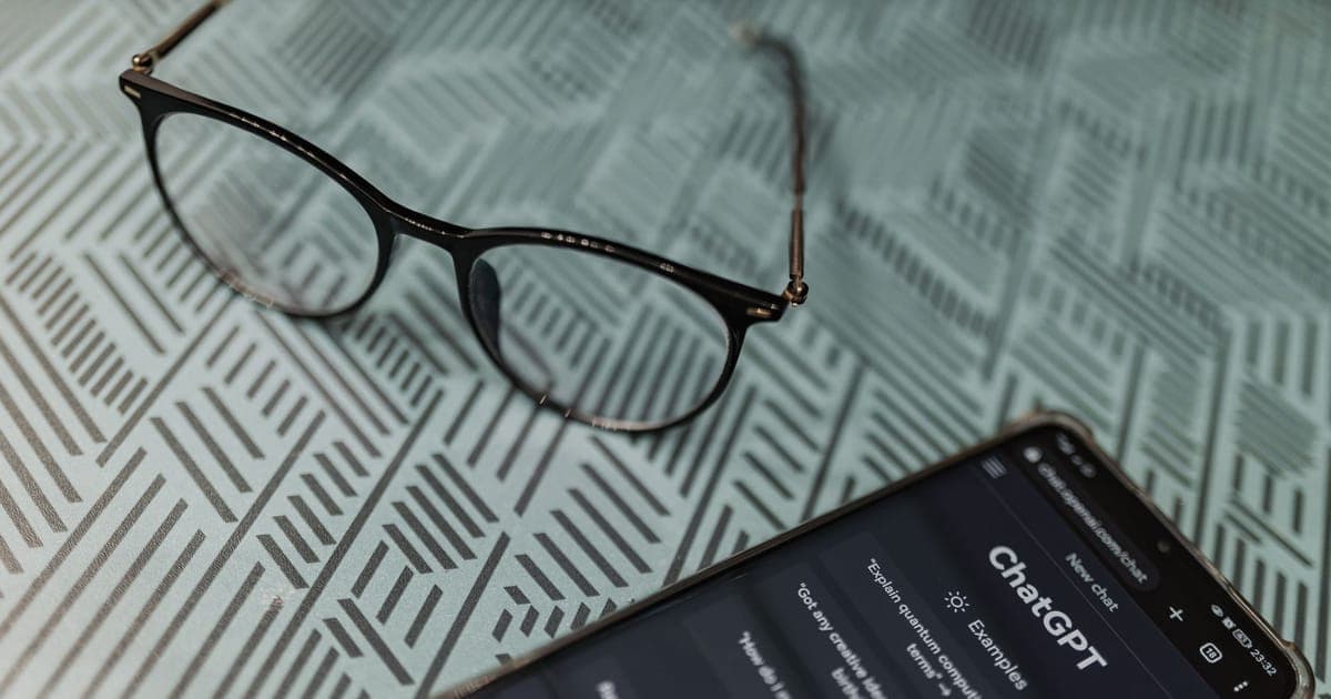 AI Chatbot vs AI Support Agent on Shopify: Why the Distinction Matters