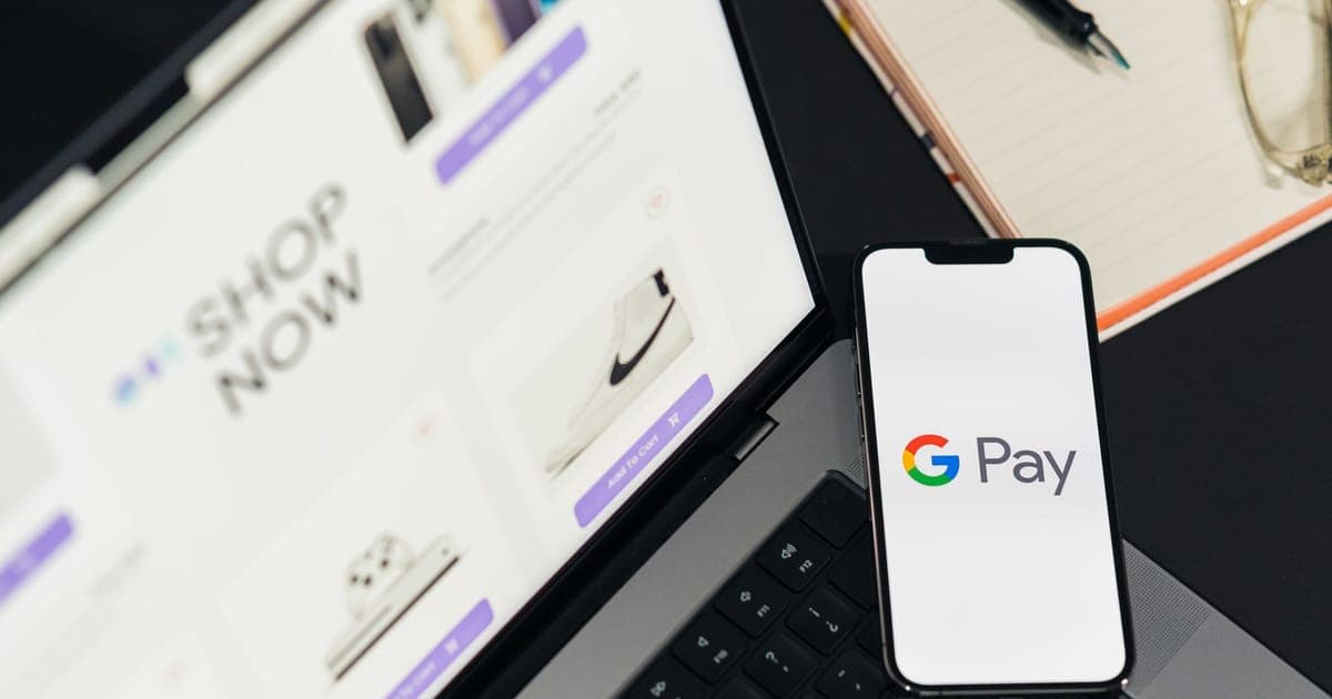 Can AI Explain a Declined Shopify Payment Without Repeating the Generic Bank Message?