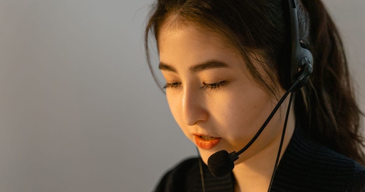 AI Shopping Assistant vs AI Support Agent: What's the Difference