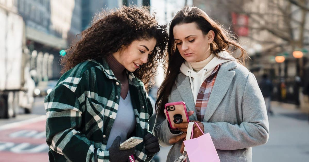 What is Conversational Commerce in 2026? A Plain-English Guide for Store Owners