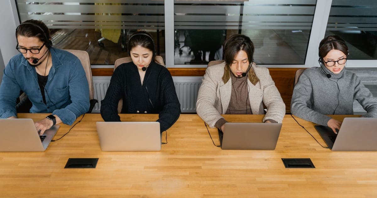 First Response Time on Shopify: What 'Good' Looks Like and How AI Changes It