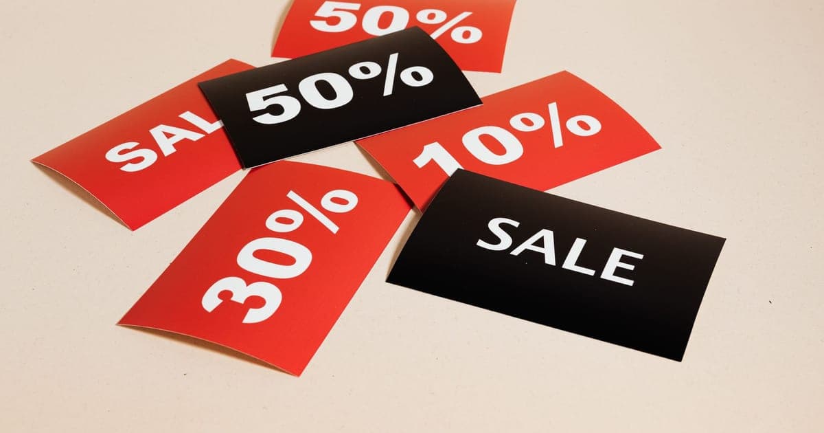 Flat Rate Shopify Support Pricing: Why Per-Resolution Billing Charges You More The Better Your AI Works