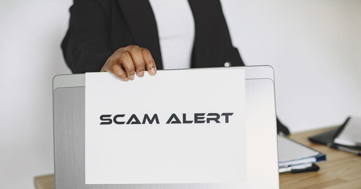 How to Handle High-Risk Customer Conversations on Shopify (Fraud, Chargebacks, Threats)