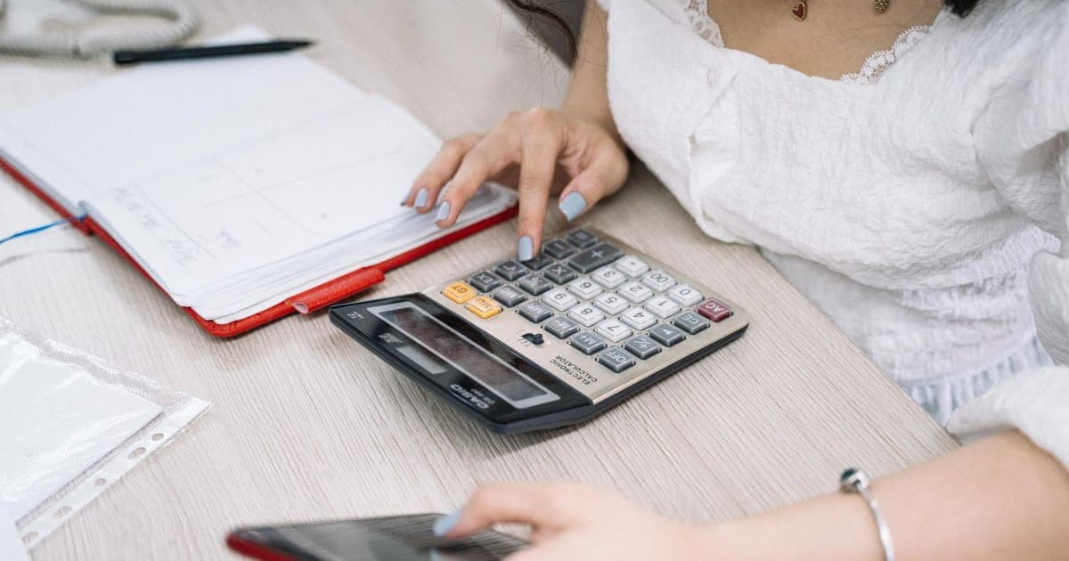 The Shopify CRO Calculator: What a 1% Lift in Chat-Assisted Conversion Is Worth