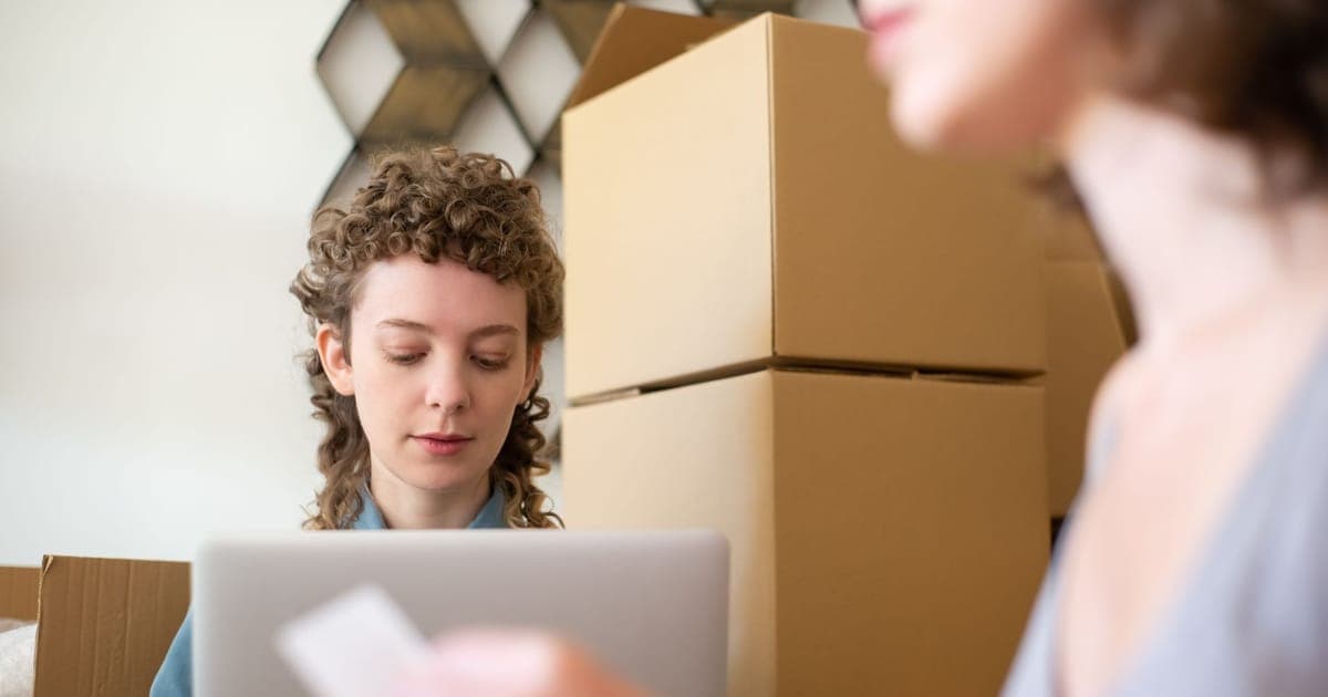 Shopify Order Stuck on 'Unfulfilled': What Support Should Tell the Customer
