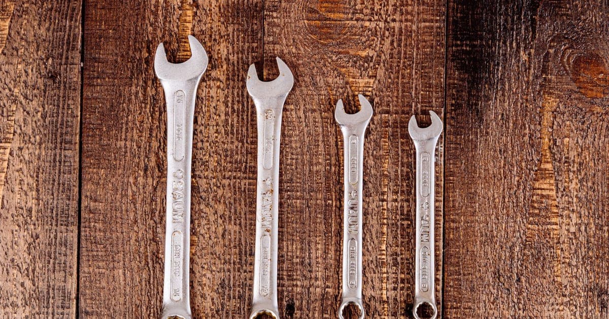 Shopify Plus vs Standard: What Changes for Support Tooling at Each Tier