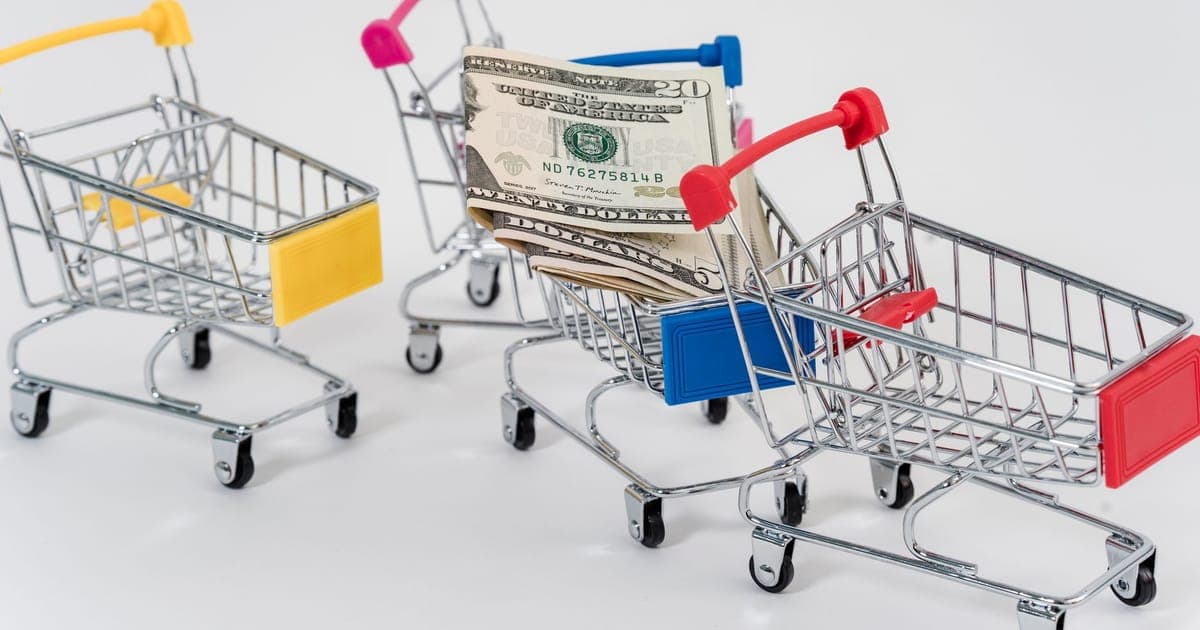 Why Cart Abandonment Emails Convert Worse Than a Live Chat Save